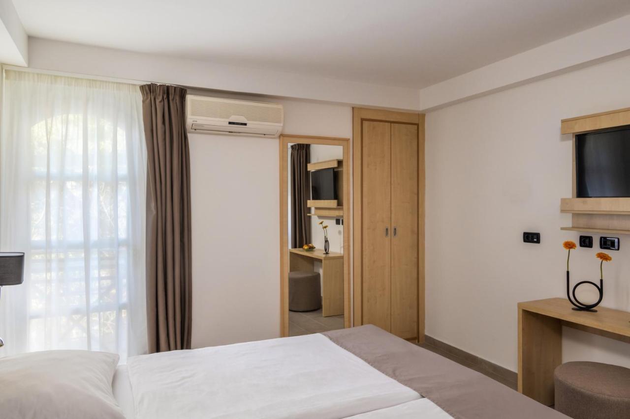 Hotel Delfin Omišalj Zewnętrze zdjęcie