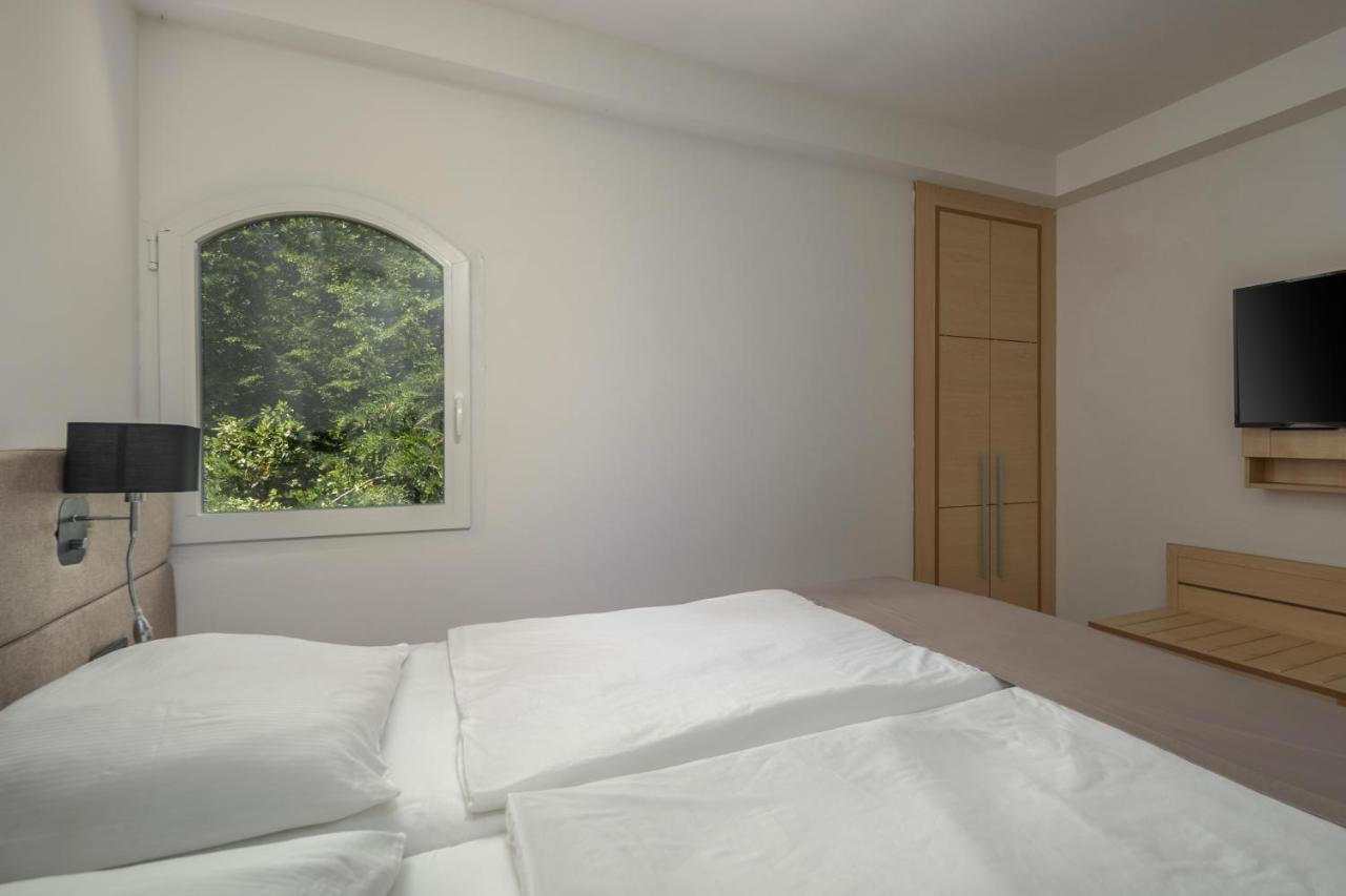 Hotel Delfin Omišalj Zewnętrze zdjęcie
