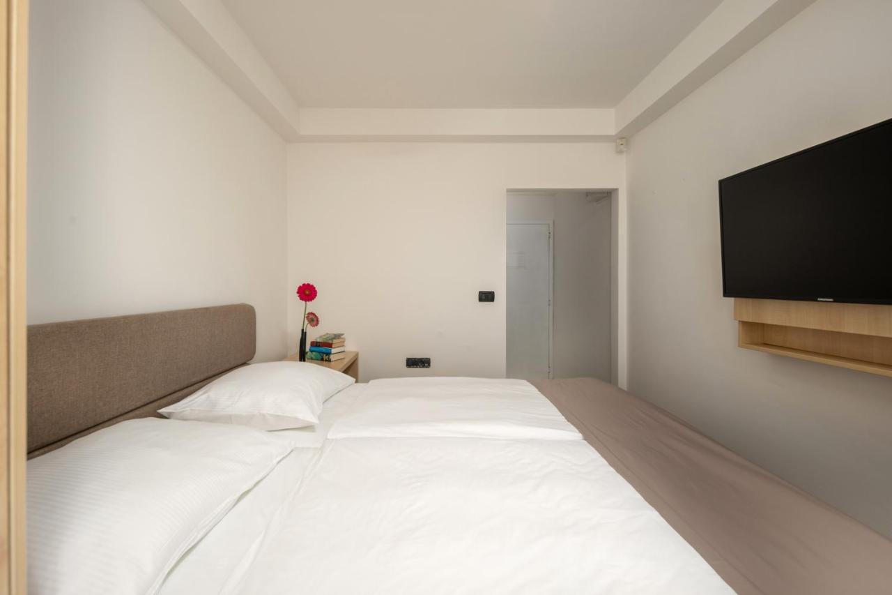 Hotel Delfin Omišalj Zewnętrze zdjęcie