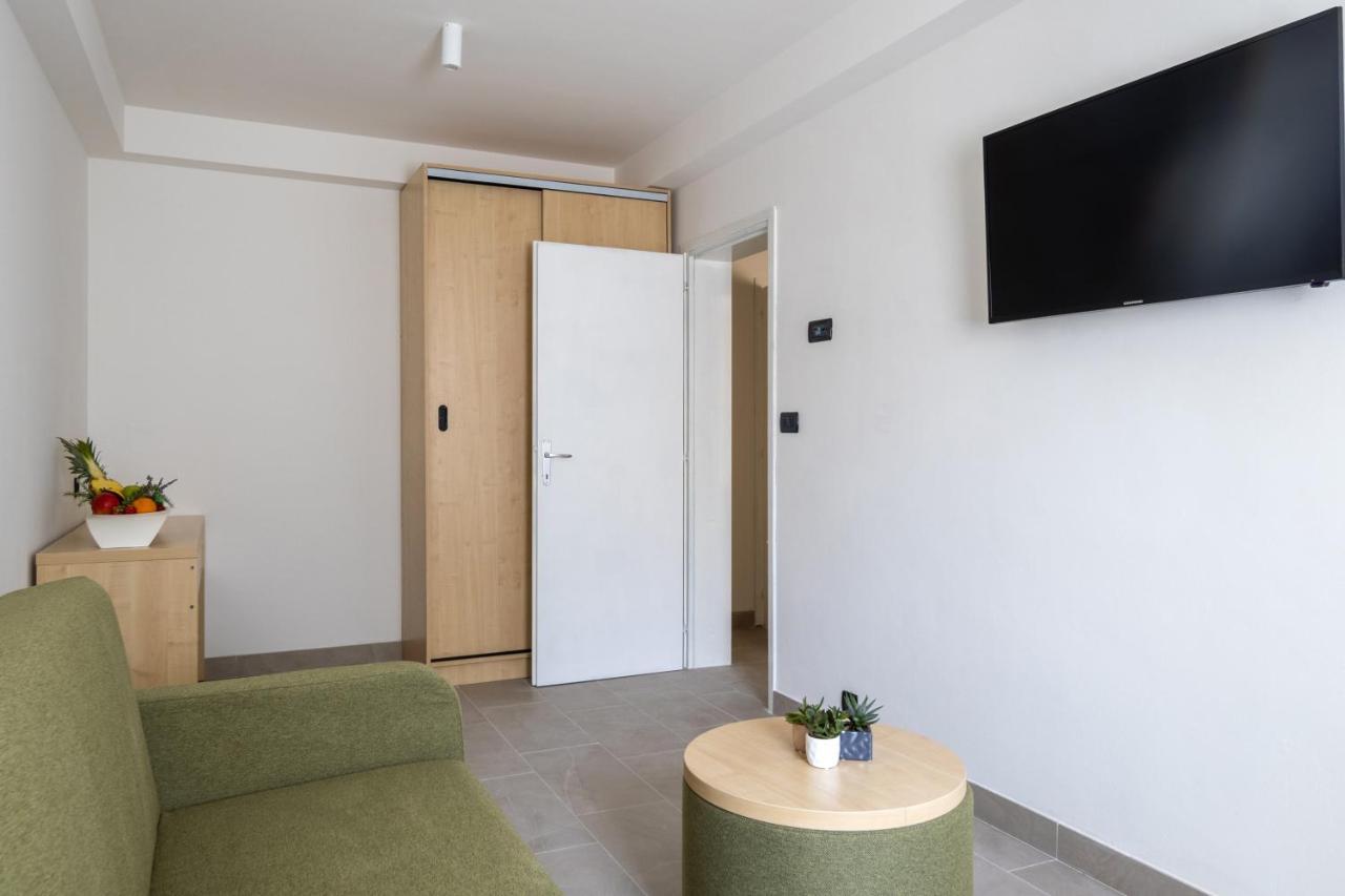 Hotel Delfin Omišalj Zewnętrze zdjęcie