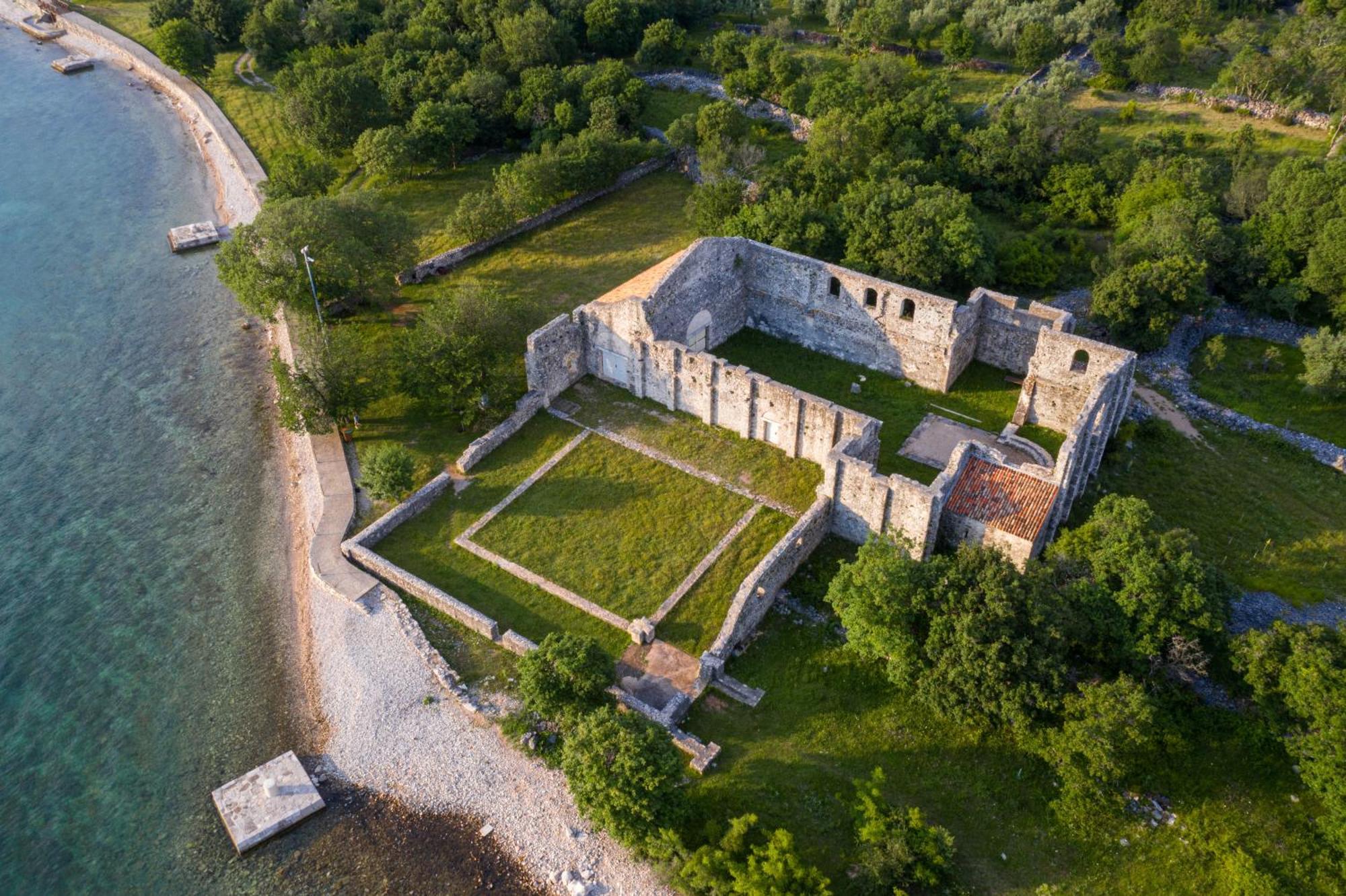 Hotel Delfin Omišalj Zewnętrze zdjęcie