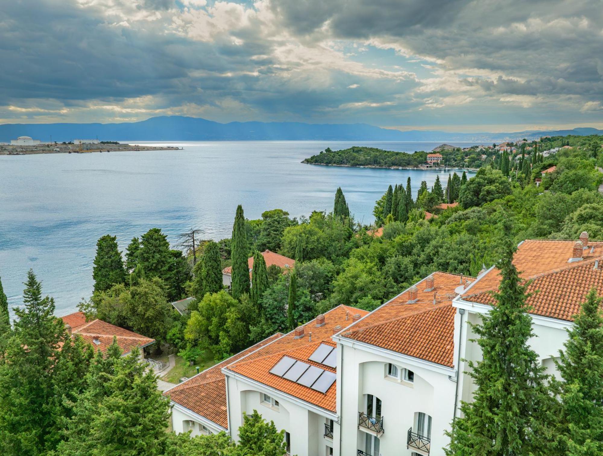 Hotel Delfin Omišalj Zewnętrze zdjęcie
