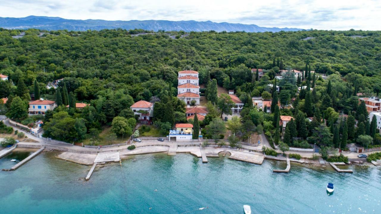 Hotel Delfin Omišalj Zewnętrze zdjęcie