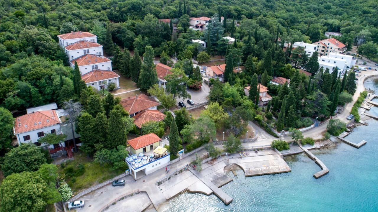 Hotel Delfin Omišalj Zewnętrze zdjęcie