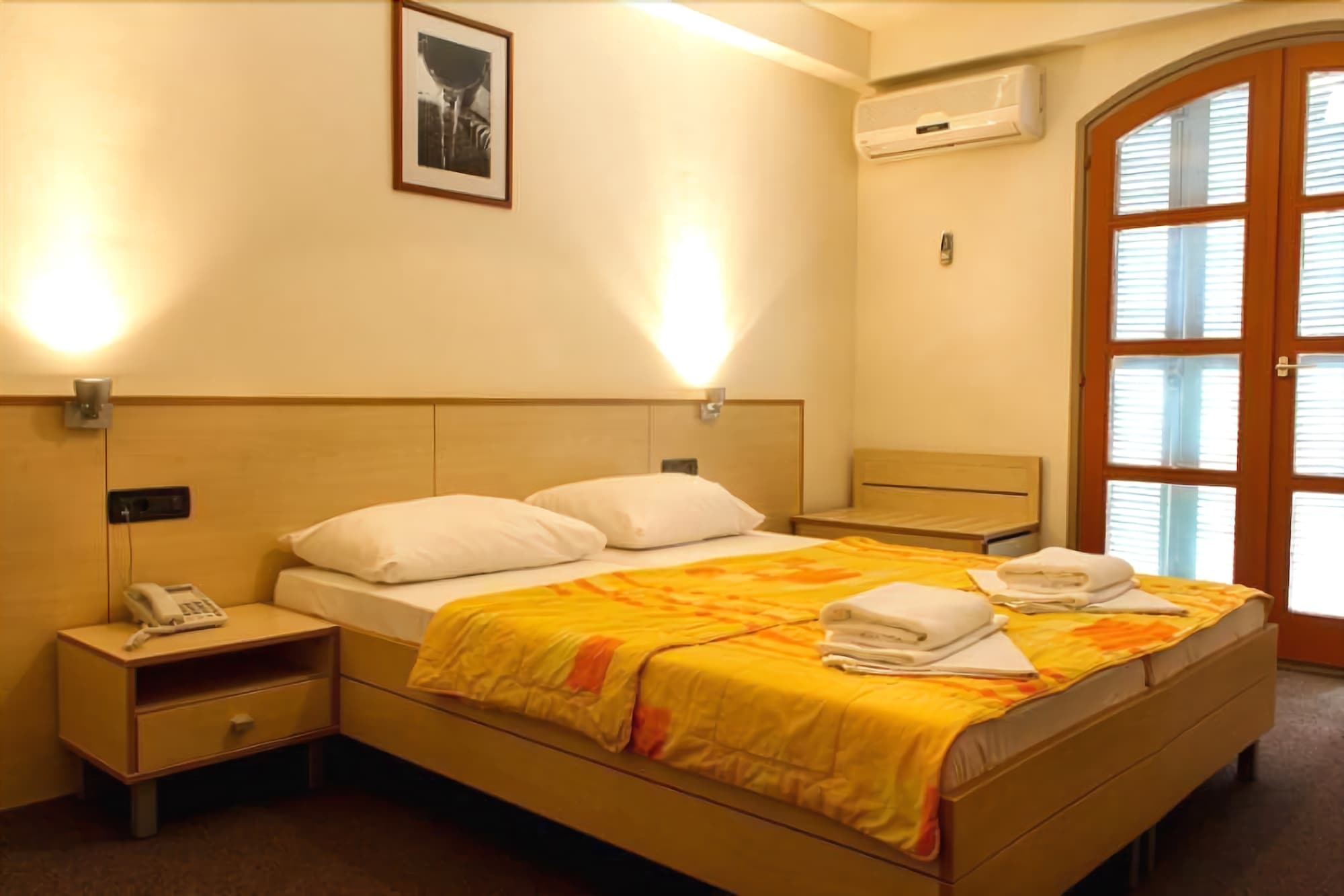 Hotel Delfin Omišalj Zewnętrze zdjęcie